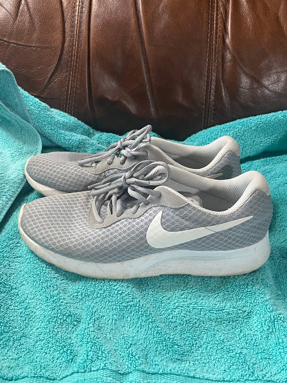 Women's Nike Tanjun 9.5 Gray/White